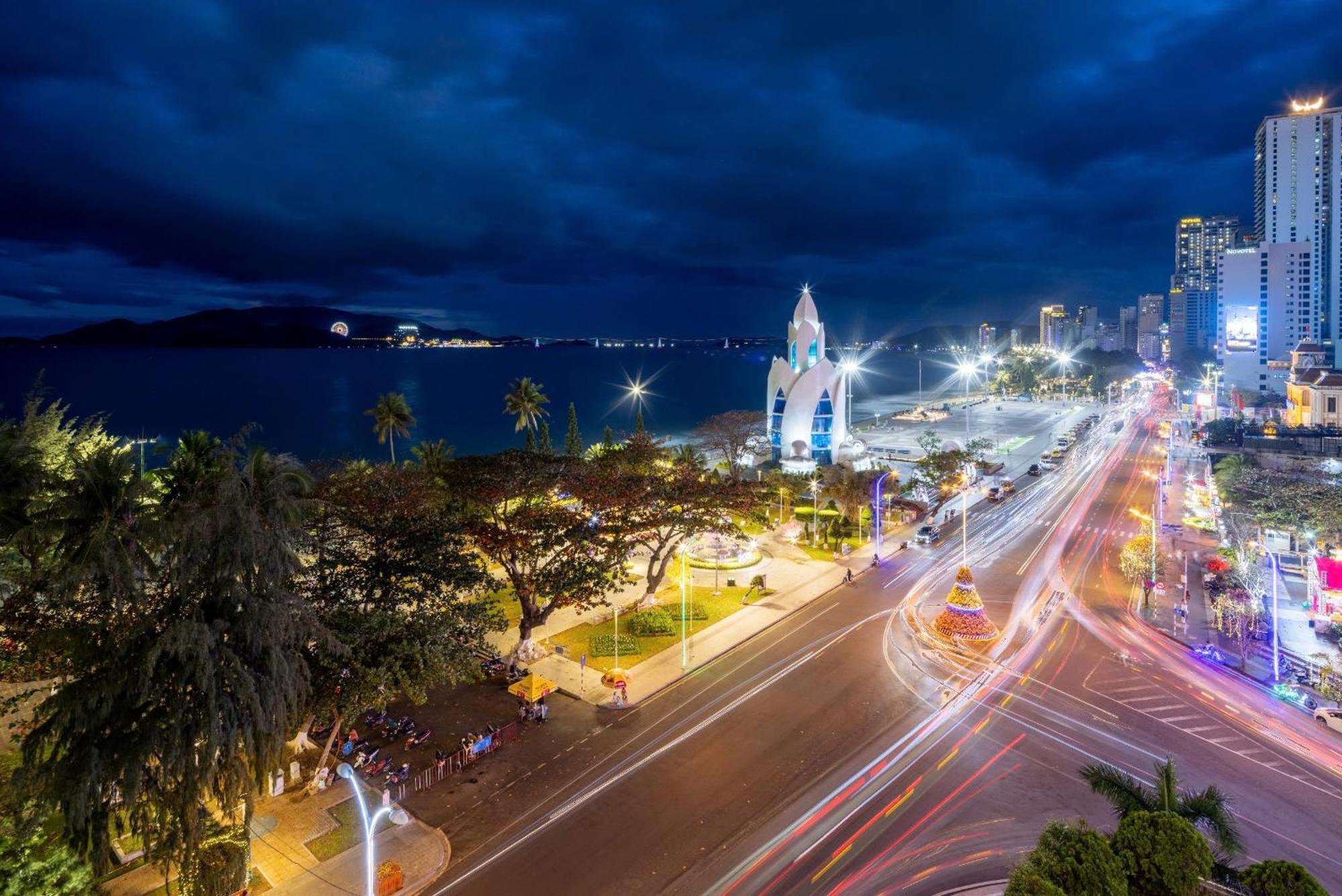 Nha Trang Lodge Hotel Zewnętrze zdjęcie